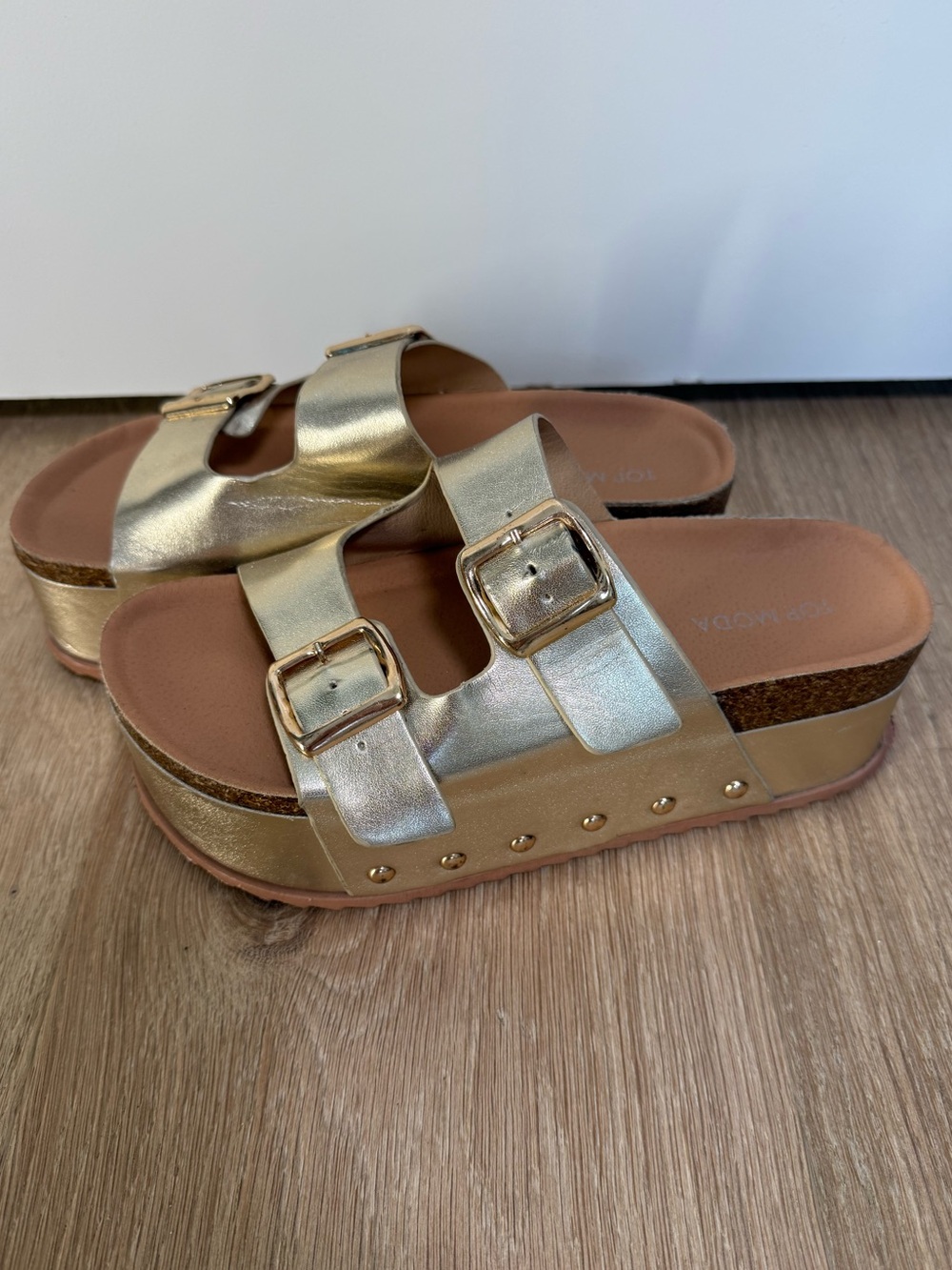 Top Moda Gold Metallic Double Buckle Platform Slide Sandals Size 7